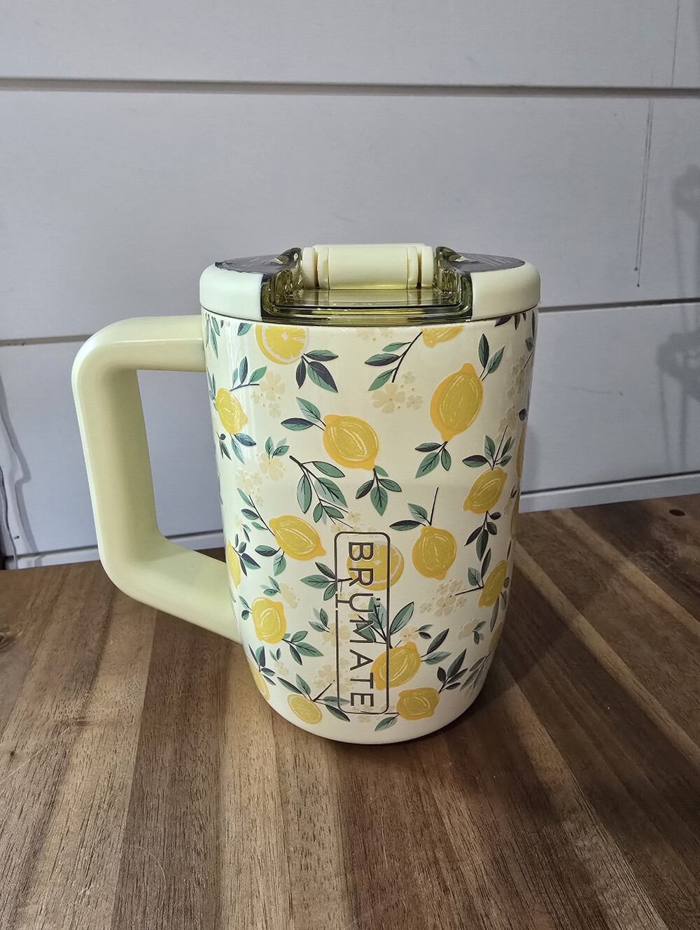 Brumate Muv 15oz Lemon Print Travel Mug with Handle and Lid - Picture 4 of 9